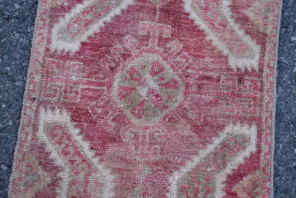1.4 ft. x 3.5 ft. Vintage Turkish Rug TR10547 Image 6
