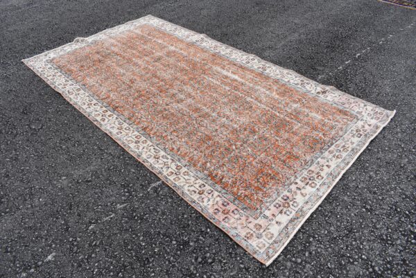 5.1 ft. x 9.2 ft. Vintage Turkish Rug TR10627 Image 3