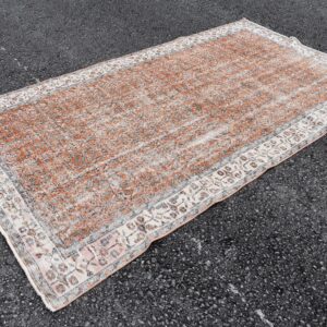 5.1 ft. x 9.2 ft. Vintage Turkish Rug TR10627 Image 1