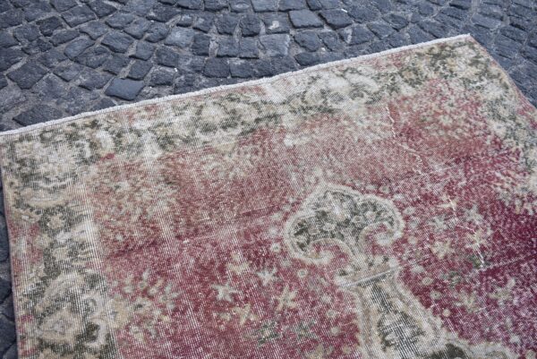 5.8 ft. x 9.3 ft. Vintage Turkish Rug TR10647 Image 4