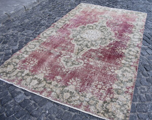 5.8 ft. x 9.3 ft. Vintage Turkish Rug TR10647 Image 1
