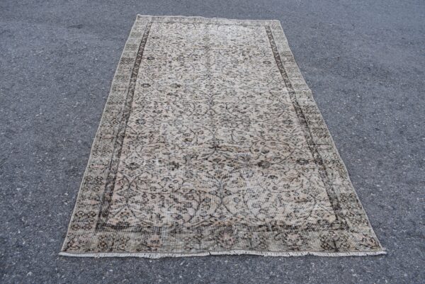 4.6 ft. x 8.7 ft. Vintage Turkish Rug TR10677 Image 2