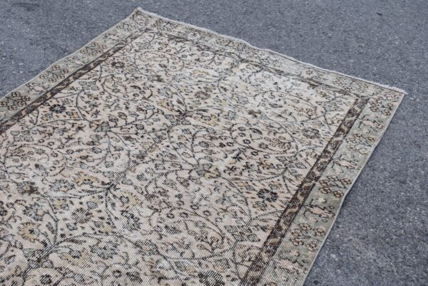 4.6 ft. x 8.7 ft. Vintage Turkish Rug TR10677 Image 4