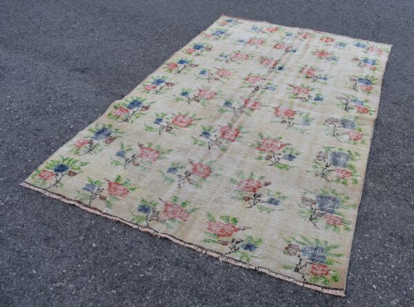 5.2 ft. x 8.1 ft. Vintage Turkish Rug TR10687 Image 1