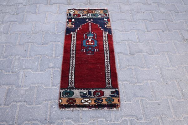 1.3 ft. x 3.6 ft. Vintage Turkish Rug TR10707 Image 2