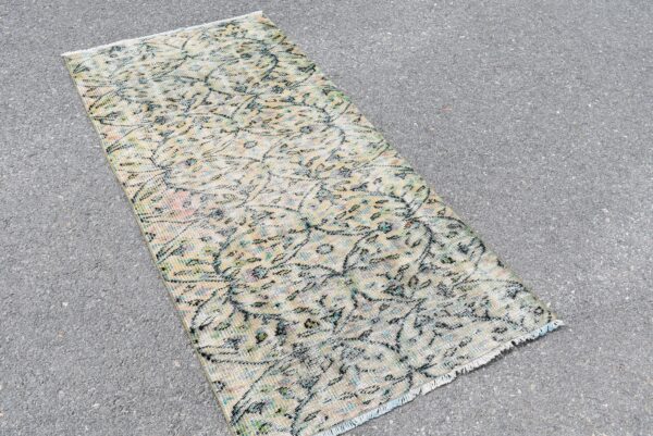 2.7 ft. x 5.8 ft. Vintage Turkish Rug TR10747 Image 3