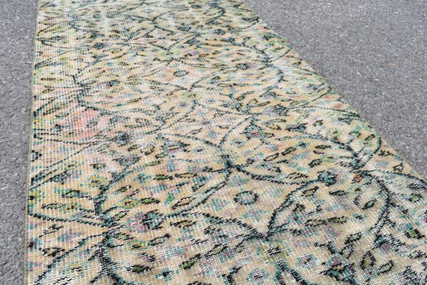 2.7 ft. x 5.8 ft. Vintage Turkish Rug TR10747 Image 5