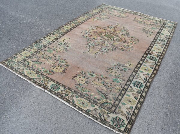 5.8 ft. x 8.9 ft. Vintage Turkish Rug TR10787 Image 1