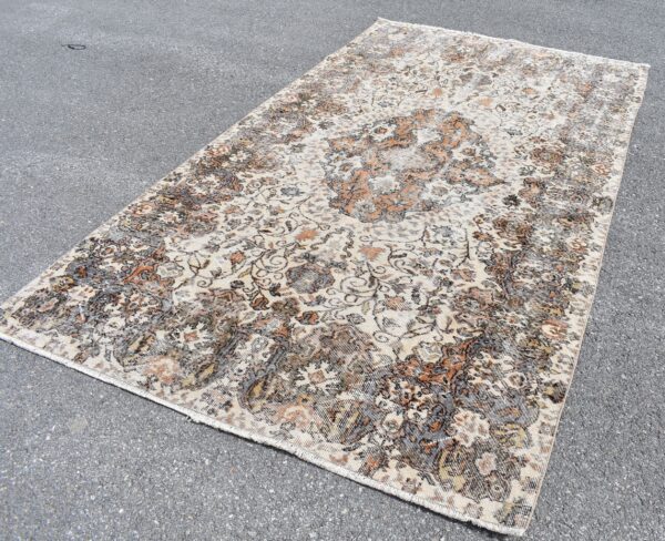 5.3 ft. x 9.6 ft. Vintage Turkish Rug TR10807 Image 1