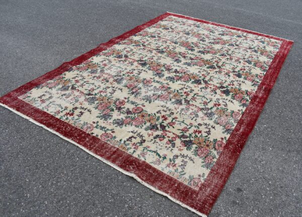 5.6 ft. x 9.4 ft. Vintage Turkish Rug TR10817 Image 1