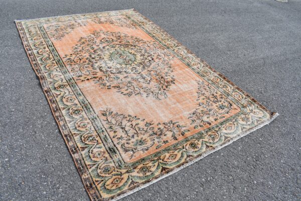 5.8 ft. x 8.7 ft. Vintage Turkish Rug TR10827 Image 3