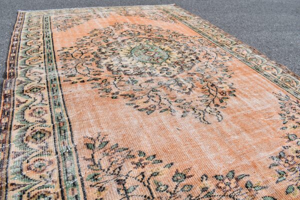 5.8 ft. x 8.7 ft. Vintage Turkish Rug TR10827 Image 5