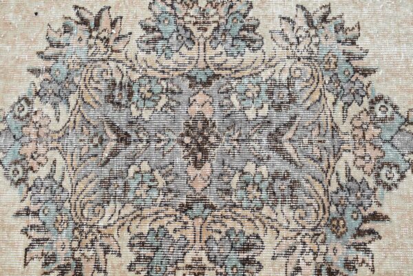 5.4 ft. x 9.2 ft. Vintage Turkish Rug TR10847 Image 6