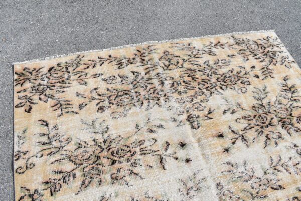 6 ft. x 9.4 ft. Vintage Turkish Rug TR10867 Image 4