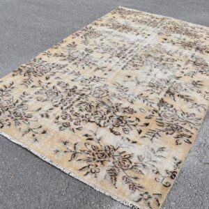 6 ft. x 9.4 ft. Vintage Turkish Rug TR10867 Image 1