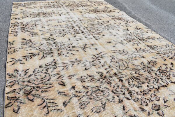 6 ft. x 9.4 ft. Vintage Turkish Rug TR10867 Image 5