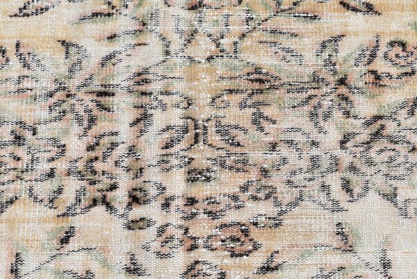 6 ft. x 9.4 ft. Vintage Turkish Rug TR10867 Image 6