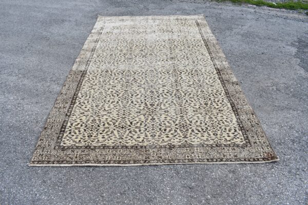 5.3 ft. x 9 ft. Vintage Turkish Rug TR10887 Image 2