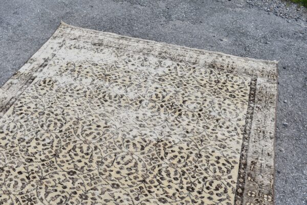 5.3 ft. x 9 ft. Vintage Turkish Rug TR10887 Image 4