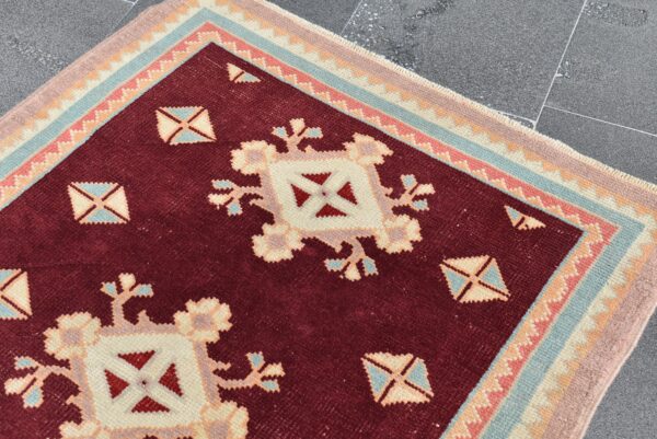 2.8 ft. x 3.8 ft. Vintage Turkish Rug TR10947 Image 4