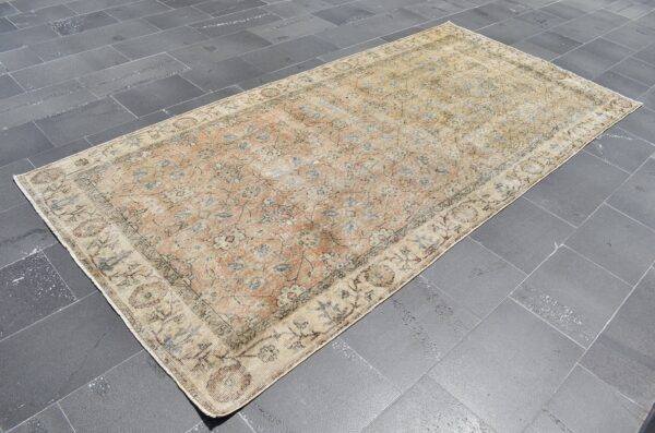 4.7 ft. x 9.8 ft. Vintage Turkish Rug TR10957 Image 1