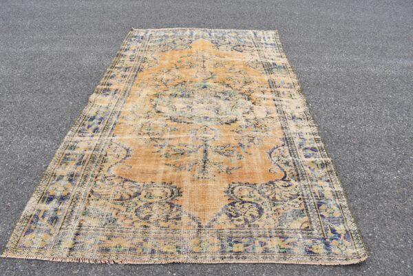 5.4 ft. x 9.3 ft. Vintage Turkish Rug TR10997 Image 2