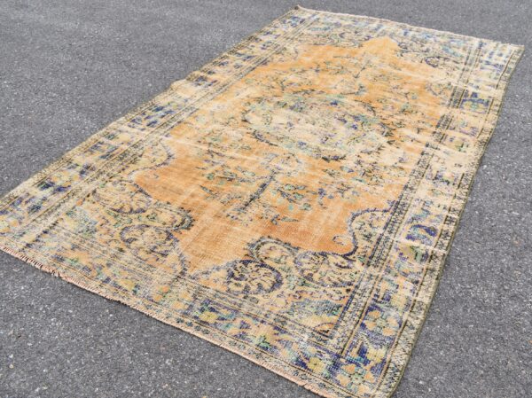 5.4 ft. x 9.3 ft. Vintage Turkish Rug TR10997 Image 1