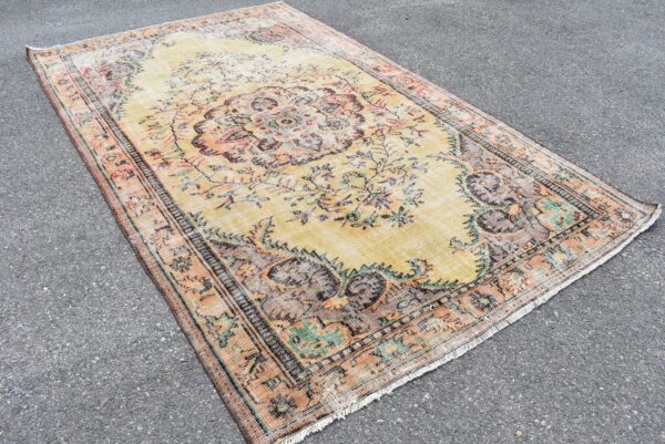 5.7 ft. x 9.5 ft. Vintage Turkish Rug TR11007 Image 3