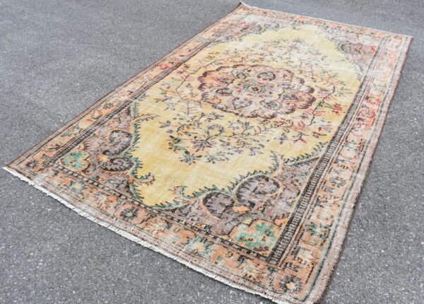 5.7 ft. x 9.5 ft. Vintage Turkish Rug TR11007 Image 1