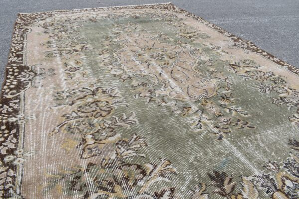 5.8 ft. x 9.2 ft. Vintage Turkish Rug TR11027 Image 5