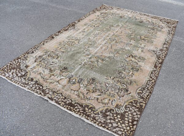 5.8 ft. x 9.2 ft. Vintage Turkish Rug TR11027 Image 1