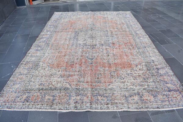 7.3 ft. x 10.8 ft. Vintage Turkish Rug TR11037 Image 3