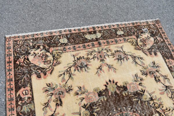 5.6 ft. x 9 ft. Vintage Turkish Rug TR11247 Image 4