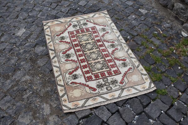 2.6 ft. x 3.8 ft. Vintage Turkish Rug TR11357 Image 3