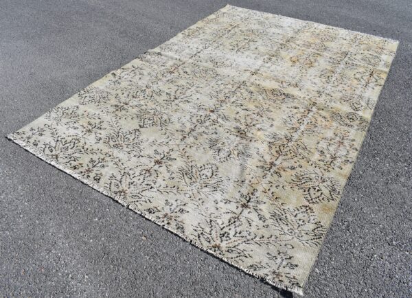 6.2 ft. x 9.1 ft. Vintage Turkish Rug TR11397 Image 1