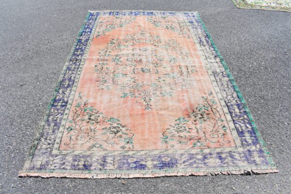 5.8 ft. x 9.2 ft. Vintage Turkish Rug TR11497 Image 2