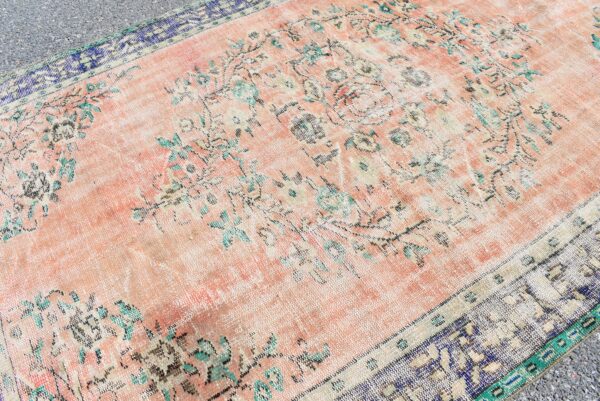 5.8 ft. x 9.2 ft. Vintage Turkish Rug TR11497 Image 5