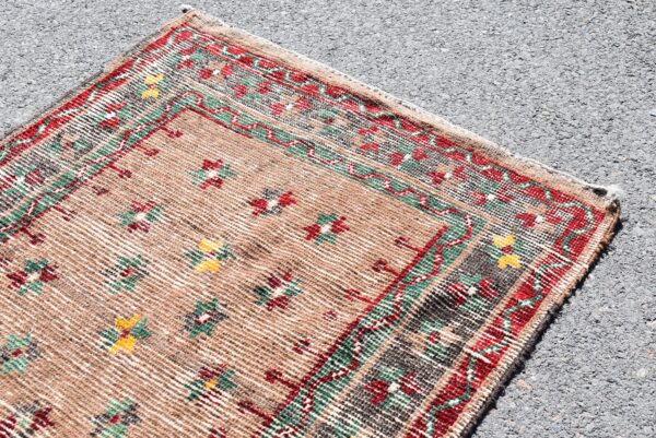 3.9 ft. x 6.4 ft. Vintage Turkish Rug TR11577 Image 4