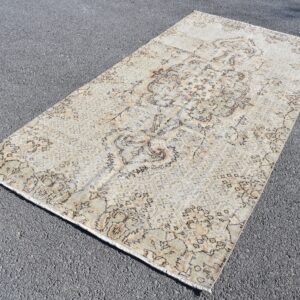 4.5 ft. x 9.1 ft. Vintage Turkish Rug TR11607 Image 1