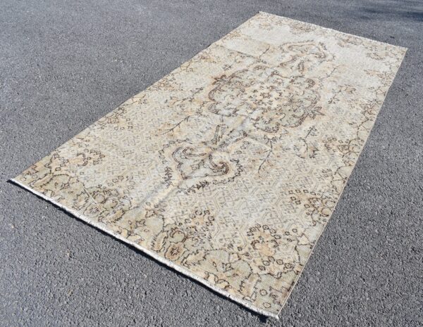 4.5 ft. x 9.1 ft. Vintage Turkish Rug TR11607 Image 1