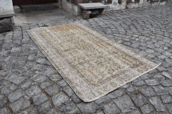 3.6 ft. x 6.3 ft. Vintage Turkish Rug TR11617 Image 3