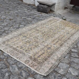 3.6 ft. x 6.3 ft. Vintage Turkish Rug TR11617 Image 1