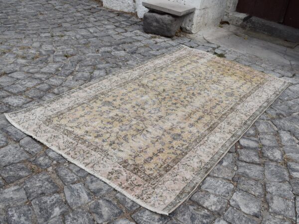 3.6 ft. x 6.3 ft. Vintage Turkish Rug TR11617 Image 1