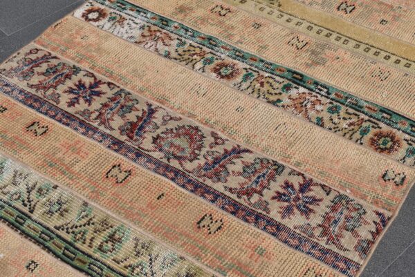 3.6 ft. x 8.4 ft. Vintage Patchwork Rug TR21444 Image 5