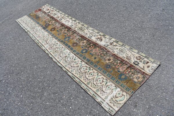2.5 ft. x 8.4 ft. Vintage Patchwork Rug TR21474 Image 3