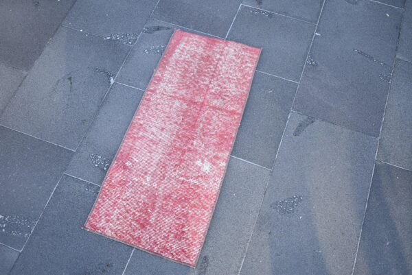 1.1 ft. x 2.6 ft. Vintage Overdyed Rug TR27463 Image 1