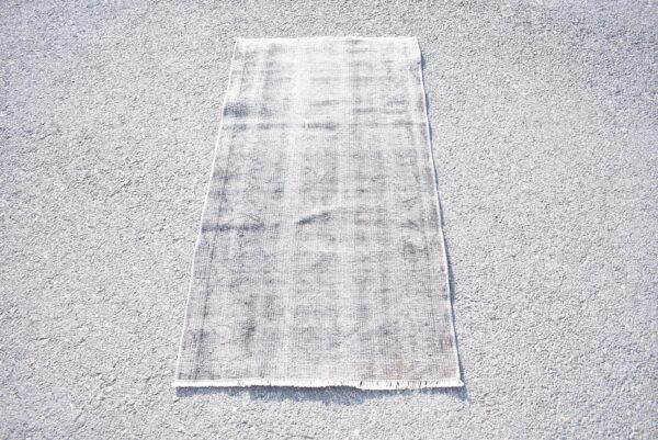 2.3 ft. x 4.5 ft. Vintage Overdyed Rug TR27823 Image 2