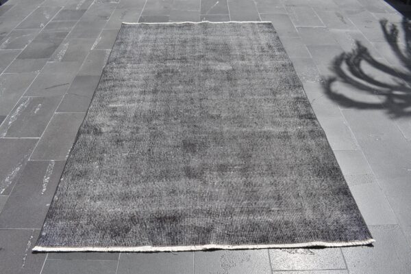 4.7 ft. x 8.1 ft. Vintage Overdyed Rug TR28213 Image 2