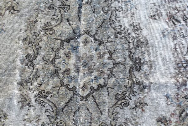 4.7 ft. x 8.4 ft. Vintage Overdyed Rug TR28513 Image 6