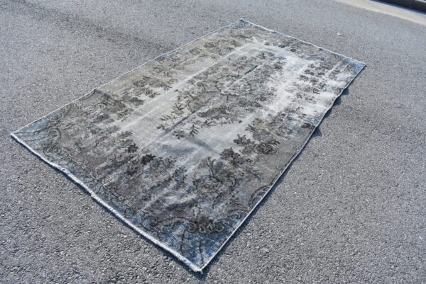 4.7 ft. x 8.4 ft. Vintage Overdyed Rug TR28513 Image 1